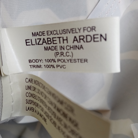 Elizabeth Arden Giraffe Print Tote - Picture 6 of 7